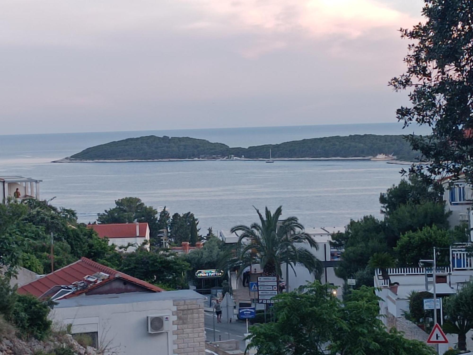 Apartments Lucic Hvar Town Kültér fotó